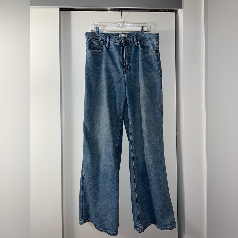 Good American High-Rise Wide Leg Jeans in Faded Blue